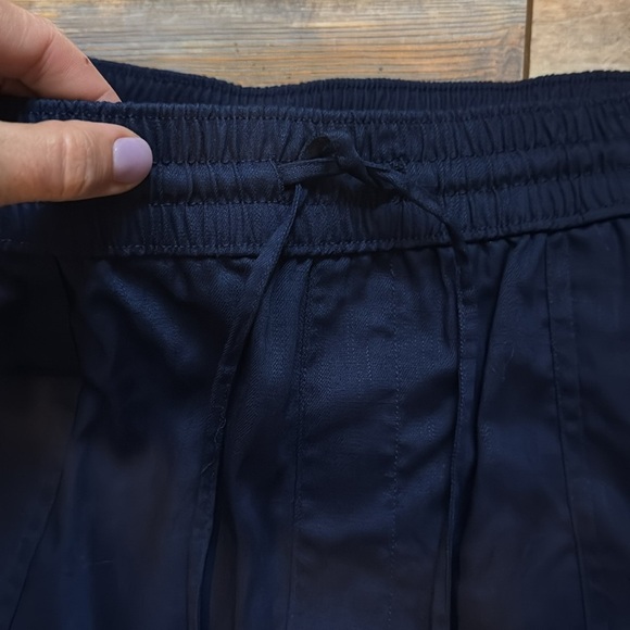 Lands’ End High Rise Drawstring 5" TENCEL™ Fiber Shorts medium 10-12 navy blue - Picture 3 of 8